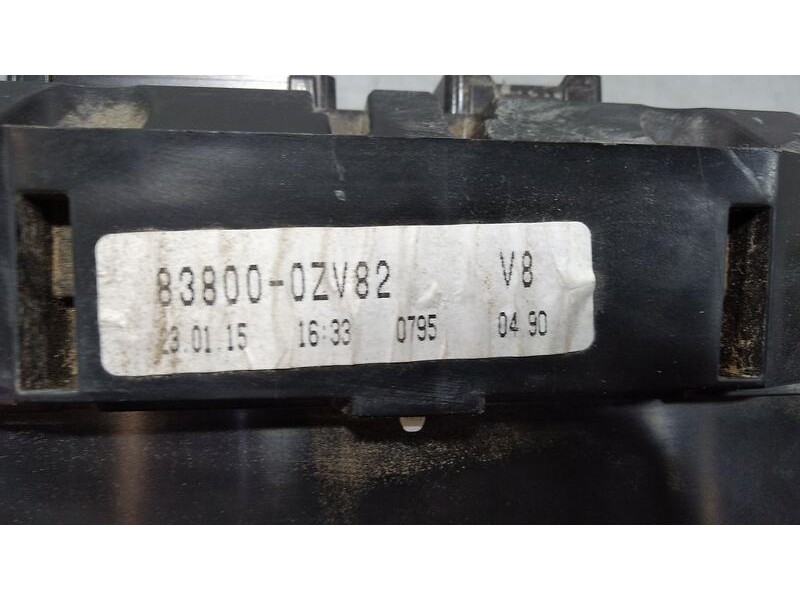 Recambio de cuadro instrumentos para toyota auris active referencia OEM IAM 838000zv82 a2c31789200 