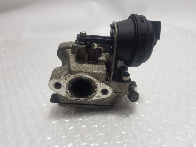 Recambio de caja mariposa egr para hyundai ix35 1.7 crdi cat referencia OEM IAM   SIN REFERENCIA