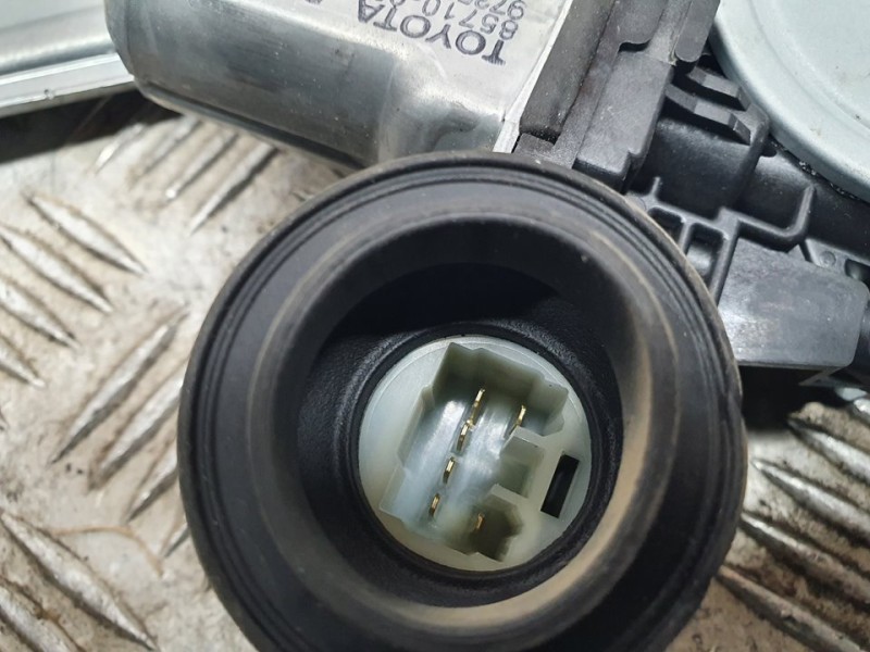 Recambio de elevalunas trasero izquierdo para toyota auris active referencia OEM IAM SIN REF  ELECTRICO