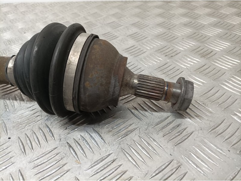 Recambio de transmision delantera derecha para peugeot 5008 active referencia OEM IAM 9661107480  