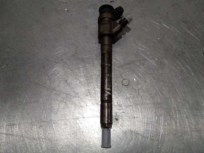 Recambio de inyector para peugeot 3008 1.5 blue-hdi fap referencia OEM IAM 445110311  BOSCH