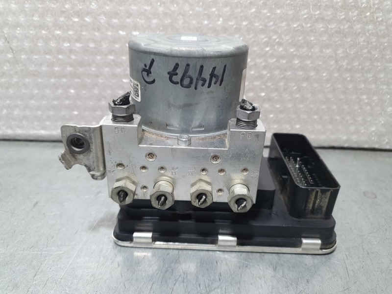 Recambio de abs para volvo v60 familiar basis referencia OEM IAM P32214772 10022013034 ATE