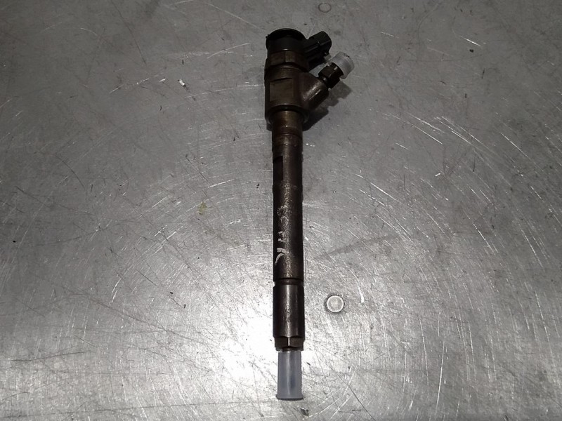 Recambio de inyector para peugeot 3008 1.5 blue-hdi fap referencia OEM IAM 445110311  BOSCH