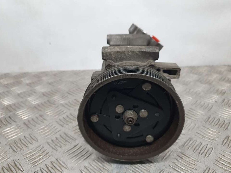 Recambio de compresor aire acondicionado para renault clio iii exception referencia OEM IAM 8200819568A SD6V12 