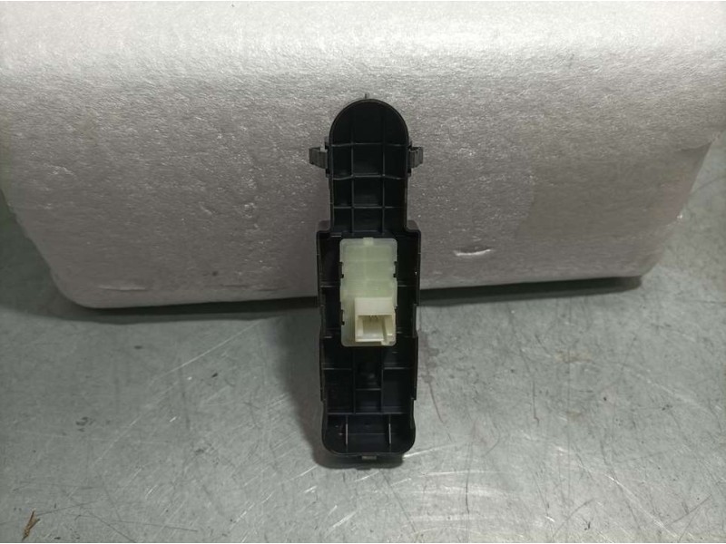 Recambio de mando elevalunas delantero derecho para peugeot 508 active referencia OEM IAM 98026388BK  