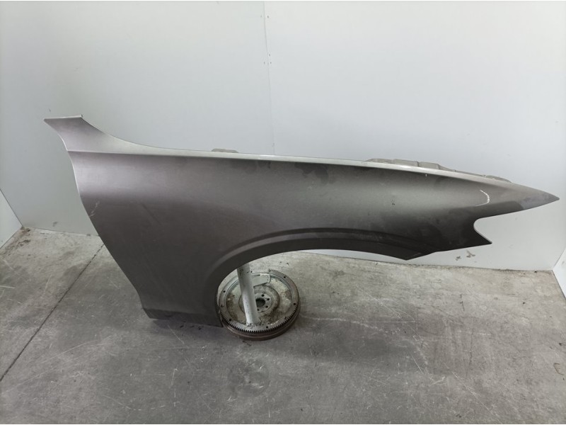 Recambio de aleta delantera derecha para volvo v60 familiar basis referencia OEM IAM 31468171  