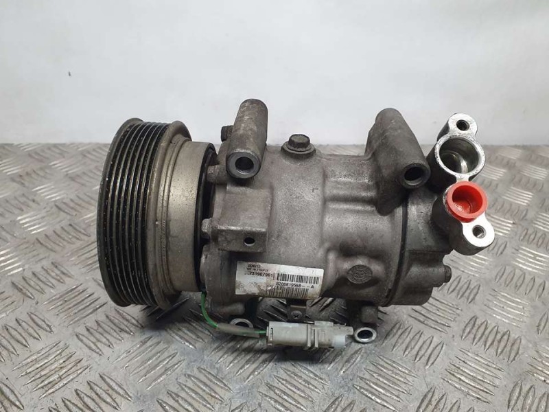 Recambio de compresor aire acondicionado para renault clio iii exception referencia OEM IAM 8200819568A SD6V12 