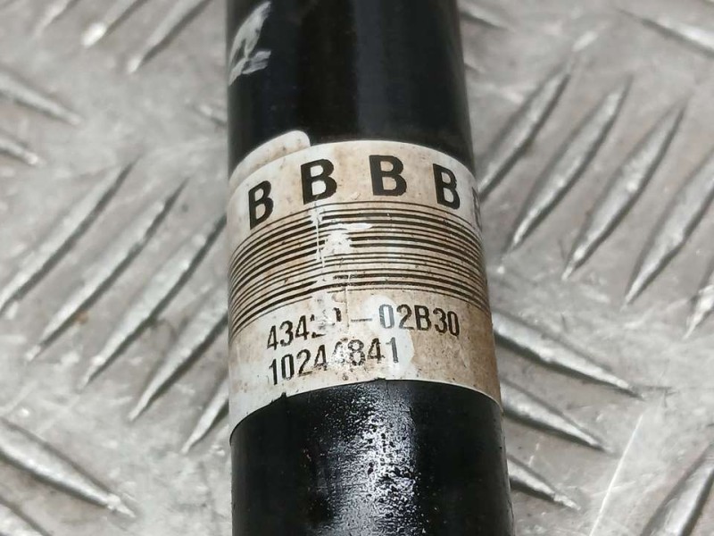 Recambio de transmision delantera izquierda para toyota auris active referencia OEM IAM 4342002B30  