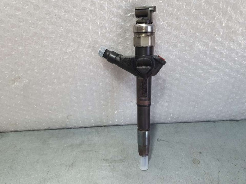 Recambio de inyector para dacia dokker ambiance referencia OEM IAM 16600EC00A DENSO 