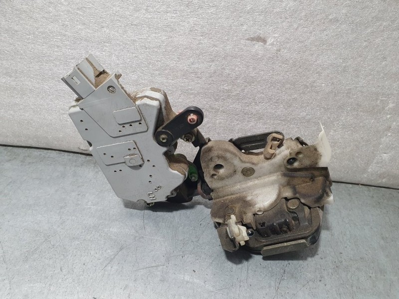 Recambio de cerradura puerta trasera izquierda para nissan almera (n16/e) comfort referencia OEM IAM SIN REF  6 PINES