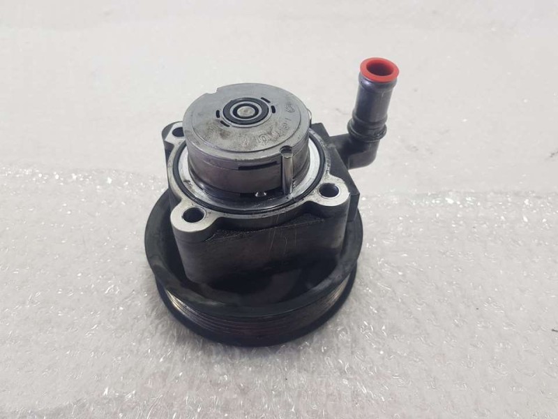 Recambio de bomba direccion para opel vectra b berlina cd referencia OEM IAM 7612955101  