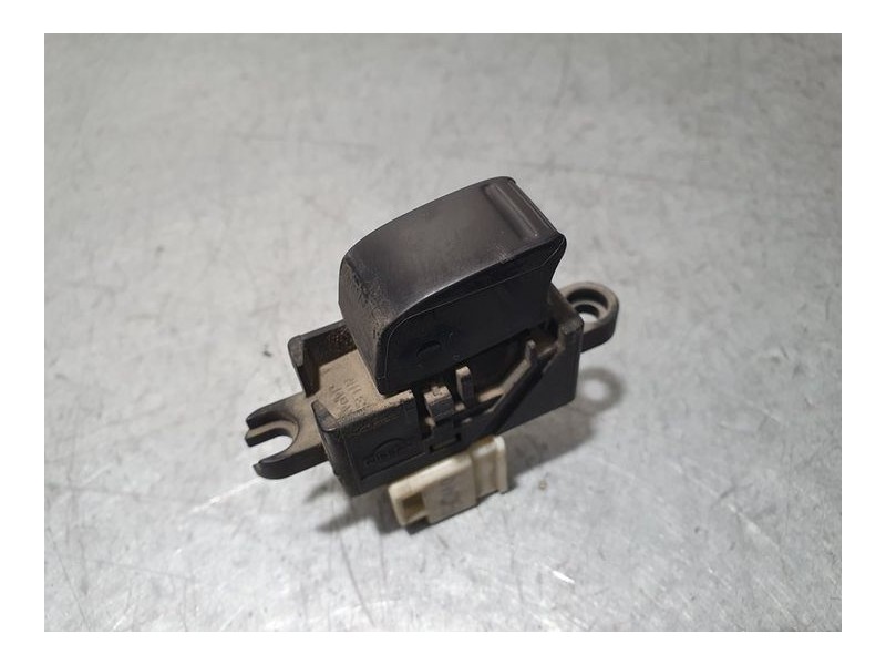 Recambio de mando elevalunas trasero izquierdo para nissan almera (n16/e) comfort referencia OEM IAM SIN REF  
