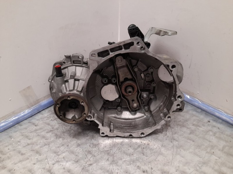 Recambio de caja cambios para seat toledo (kg3) reference referencia OEM IAM MZM 28113 5VELOCIDADES