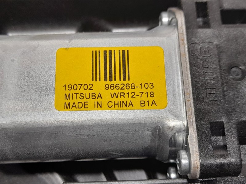 Recambio de elevalunas delantero izquierdo para volvo v60 familiar basis referencia OEM IAM 31462708  ELECTRICO
