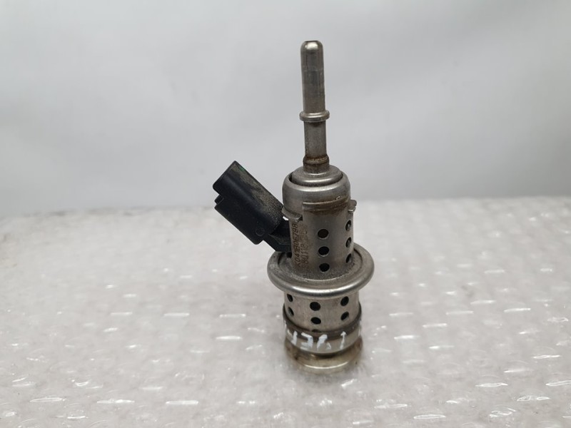 Recambio de inyector adblue para peugeot boxer furgón 330 l1h2 pro bluehdi 130 referencia OEM IAM 9801187080 K041B06798 