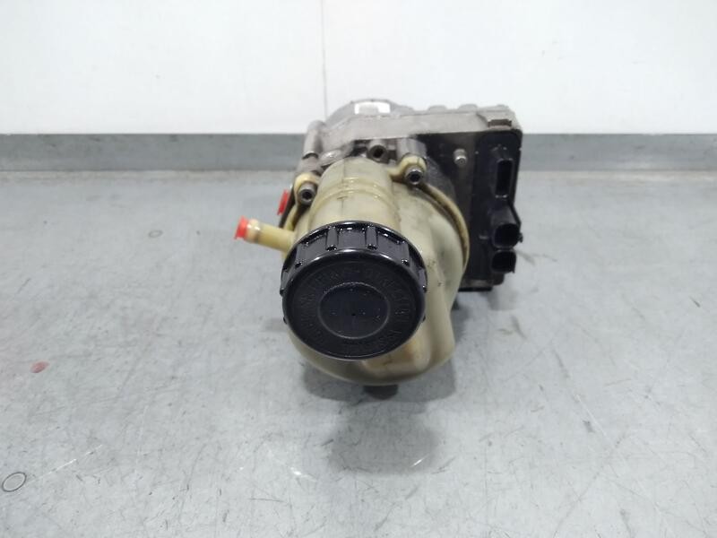 Recambio de bomba direccion electrica para dacia dokker ambiance referencia OEM IAM 491100842R 434d573037 