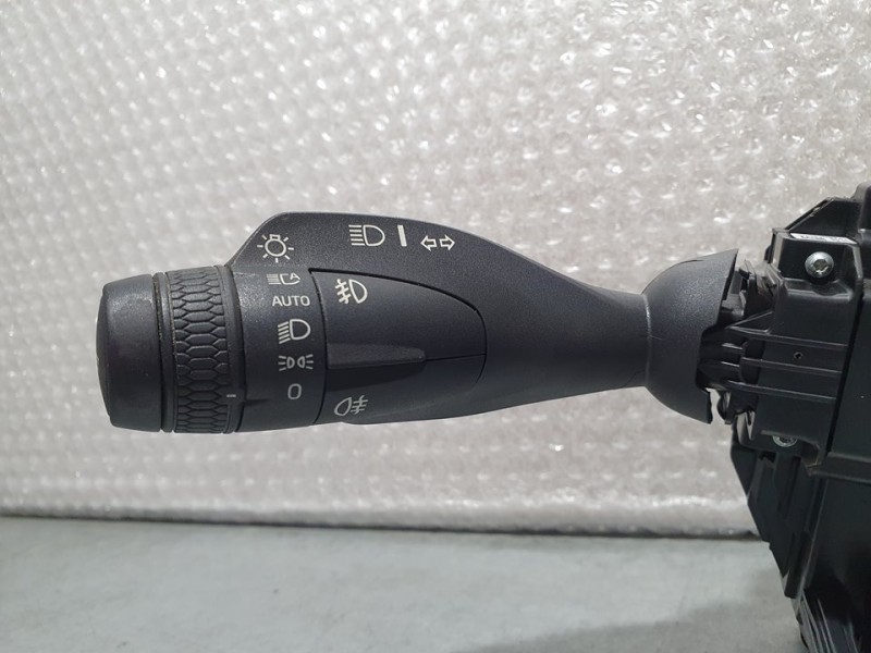 Recambio de mando luces y limpia para volvo v60 familiar basis referencia OEM IAM 32266029  