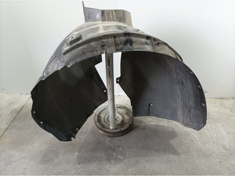 Recambio de plastico pase rueda del. izq. para volvo v60 familiar basis referencia OEM IAM 31425475  