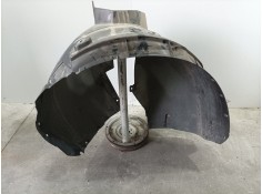 PLASTICO PASE RUEDA DEL. IZQ. 31425475 