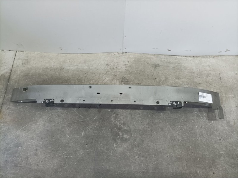 Recambio de refuerzo paragolpes delantero para volvo v60 familiar basis referencia OEM IAM 32348957  