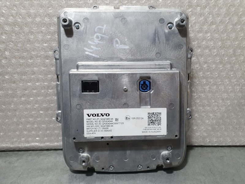 Recambio de sistema navegacion gps para volvo v60 familiar basis referencia OEM IAM 32247465AA QFVE404A 