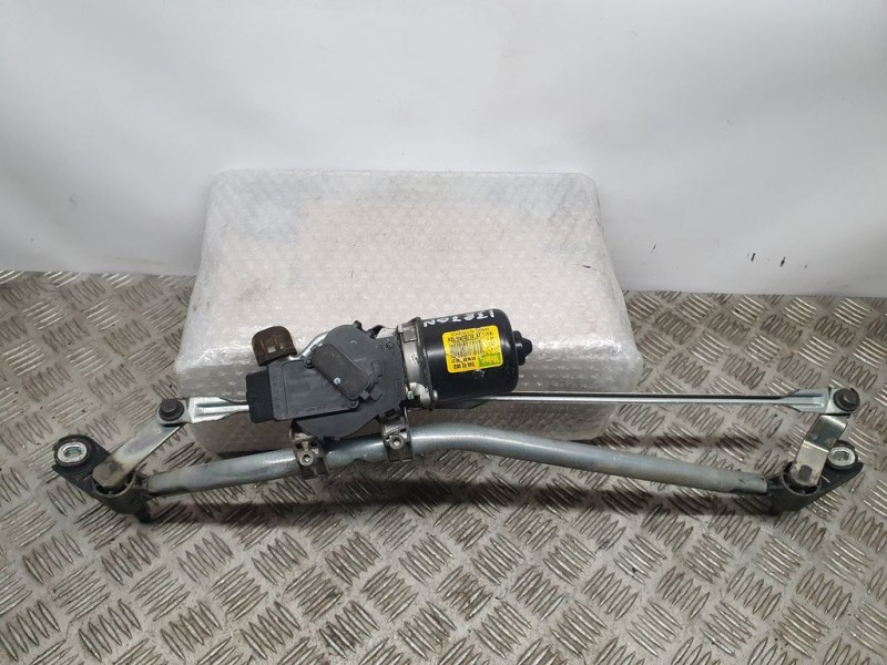 Recambio de motor limpia delantero para renault kangoo profesional referencia OEM IAM 8200409692 54526811 VALEO