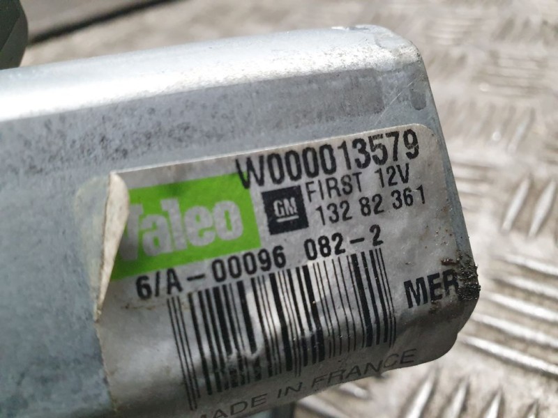 Recambio de motor limpia trasero para opel meriva b selective referencia OEM IAM GM13282361 W000013579 VALEO