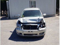 TOYOTA AVENSIS BERLINA (T25)