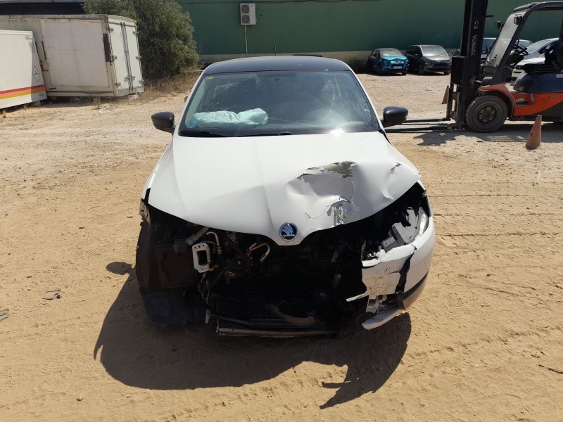 skoda rapid spaceback (nh1) del año 2016