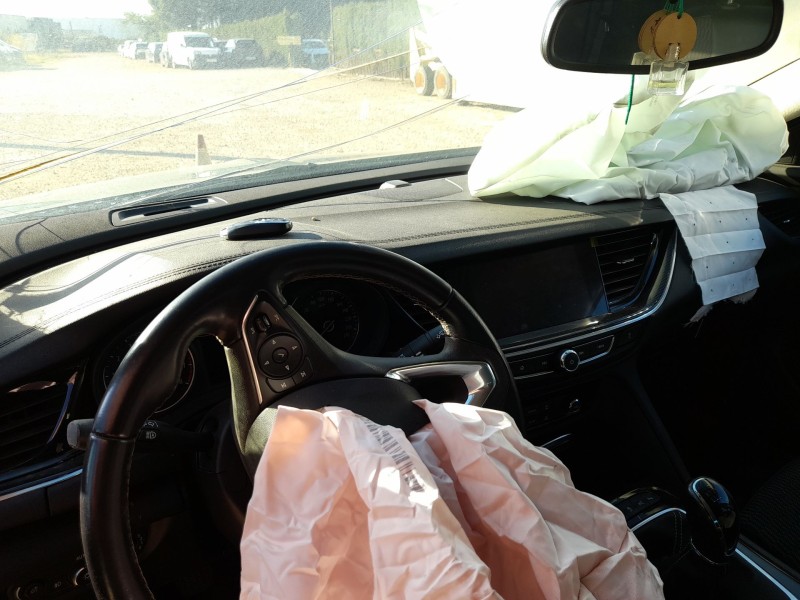 opel insignia b grand sport (z18) del año 2019