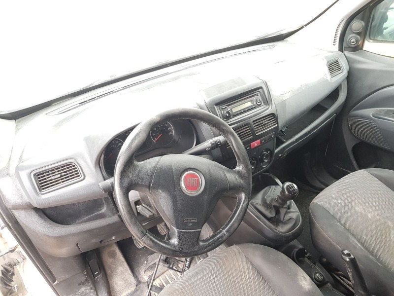 fiat doblo autobús (263_) del año 2012