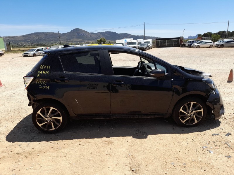 toyota yaris (_p13_) del año 2019