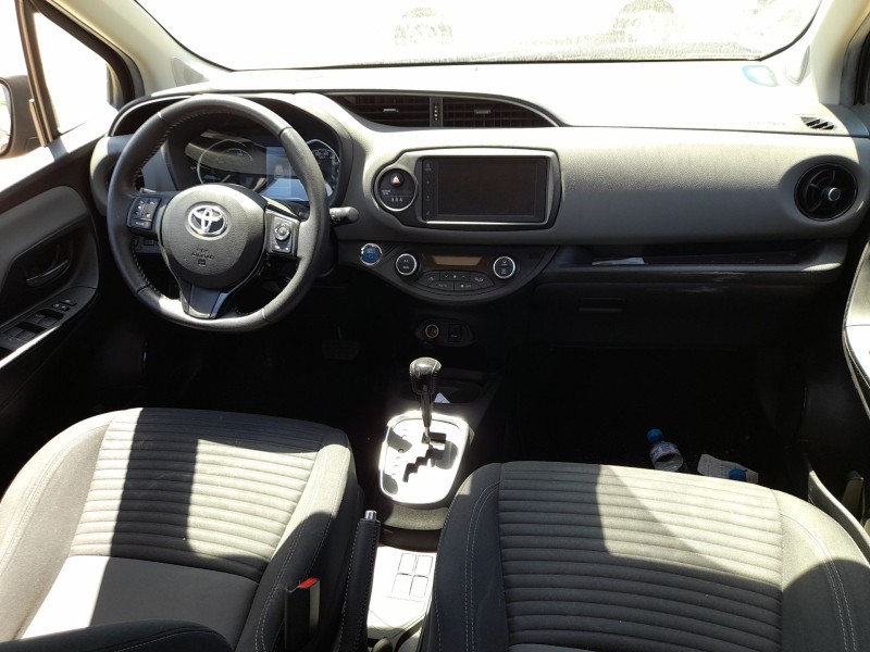 toyota yaris (_p13_) del año 2019