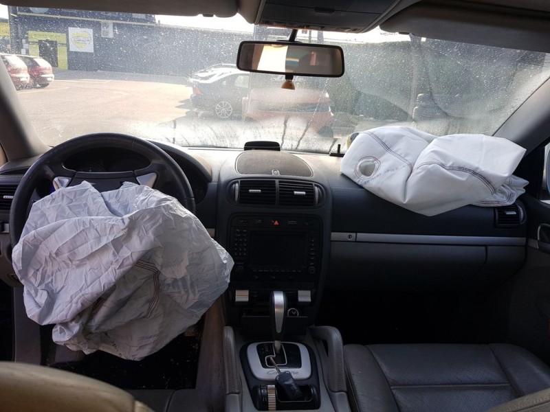 porsche cayenne (typ 9pa) del año 2008