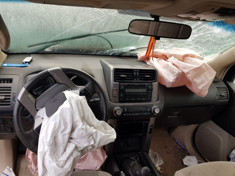 toyota land cruiser (j15) del año 2010