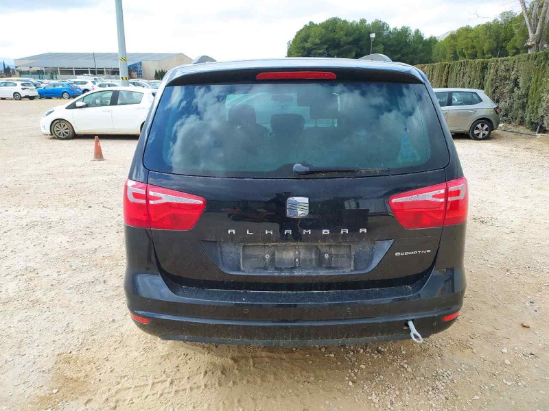 seat alhambra (710) del año 2013