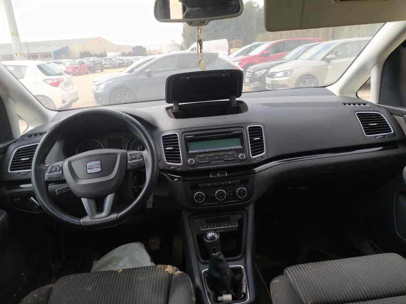 seat alhambra (710) del año 2013