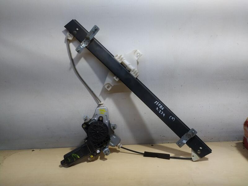 Recambio de elevalunas delantero izquierdo para hyundai terracan (hp) 2.9 crdi gls referencia OEM IAM 82403H1000  ELECTRICO