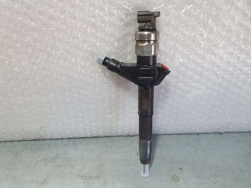 Recambio de inyector para dacia dokker ambiance referencia OEM IAM 16600EC00A DENSO 