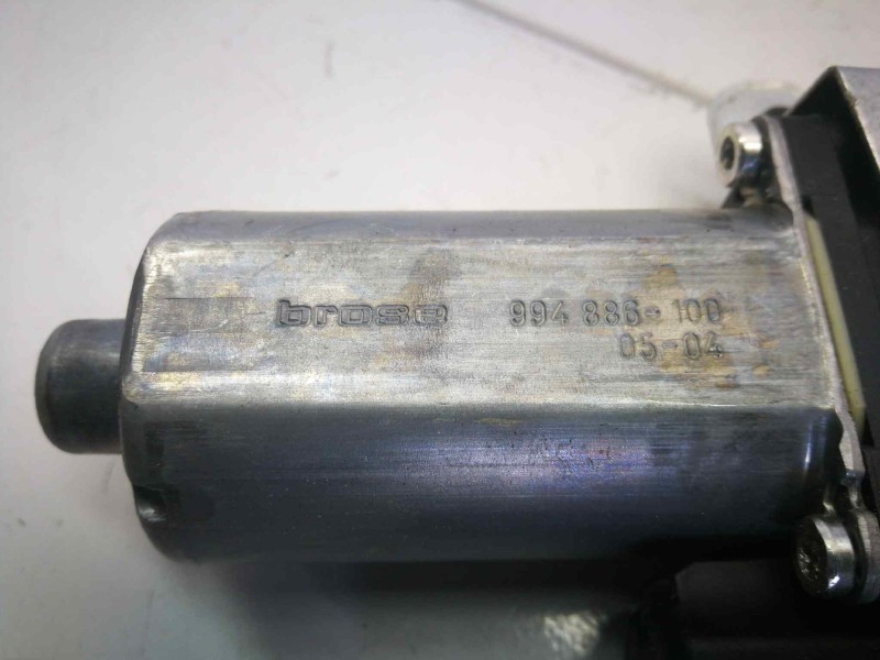 Recambio de elevalunas delantero izquierdo para opel astra h berlina 1.6 16v referencia OEM IAM 994886100 994886100 6 PINS