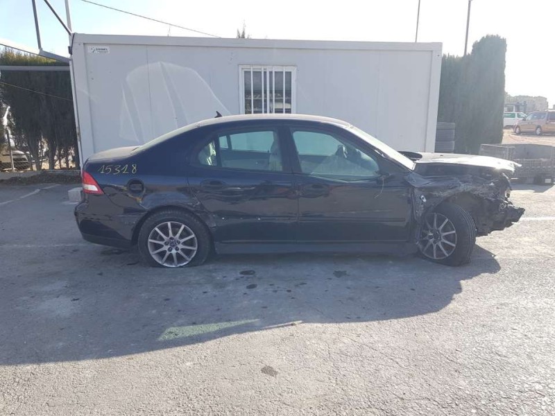 saab 9-3 berlina del año 2002