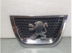 Recambio de rejilla delantera para peugeot 3008 style referencia OEM IAM 9685973077  