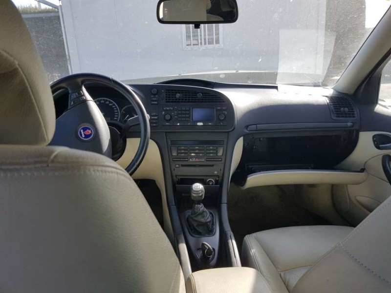 saab 9-3 berlina del año 2002