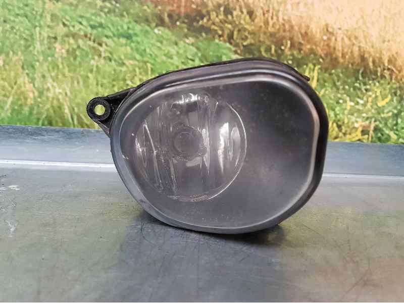 Recambio de faro antiniebla derecho para audi a6 avant (4b5) 2.5 tdi quattro referencia OEM IAM 4B0941700A 89304641 VALEO