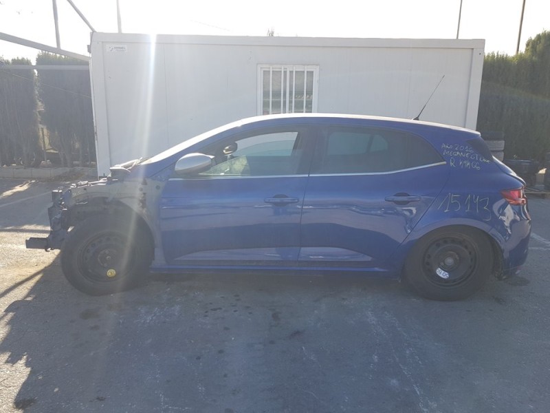 renault megane iv berlina 5p del año 2016