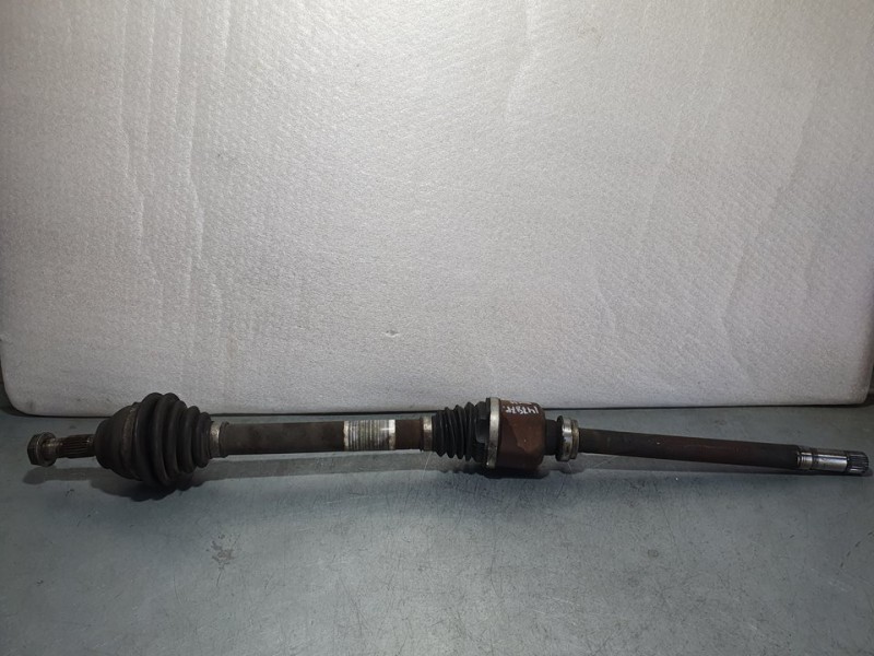 Recambio de transmision delantera derecha para peugeot 3008 style referencia OEM IAM 9684135480  