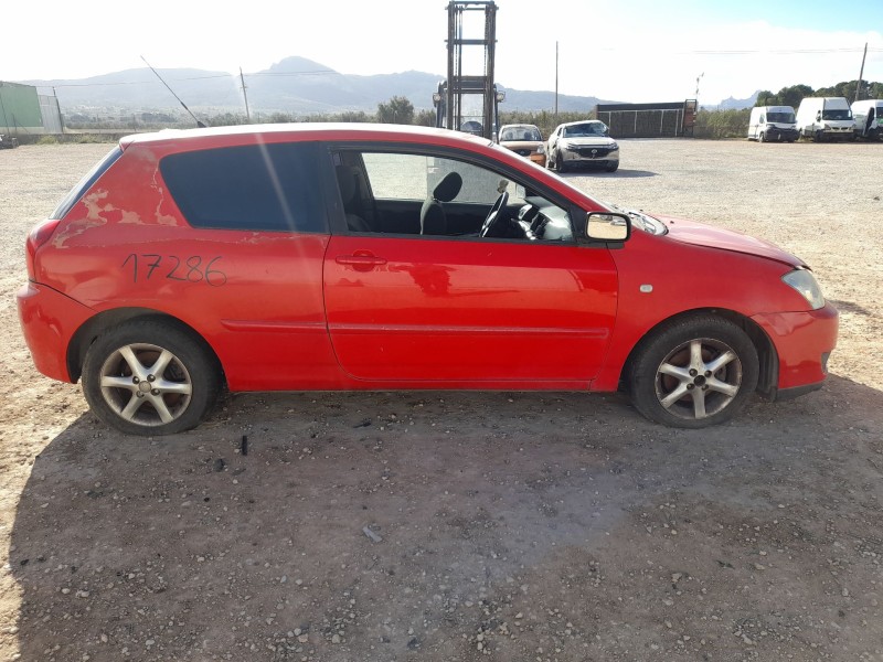 toyota corolla (_e12_) del año 2005