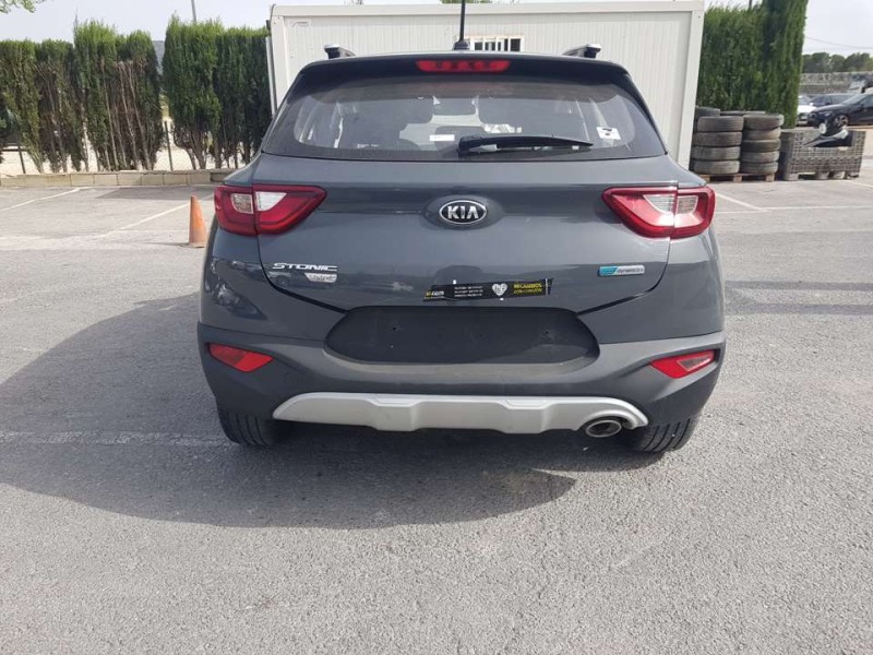 kia stonic (ybcuv) del año 2021