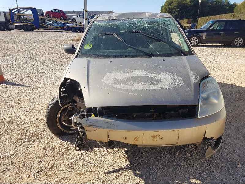 ford fiesta (cbk) del año 2004