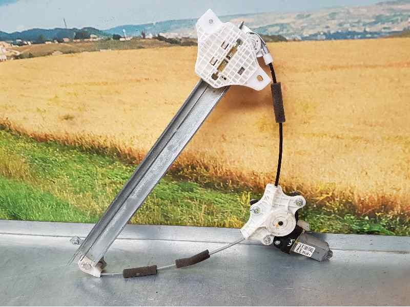 Recambio de elevalunas delantero derecho para hyundai i20 klass referencia OEM IAM 82402C7010 2 PINS ELECTRICO